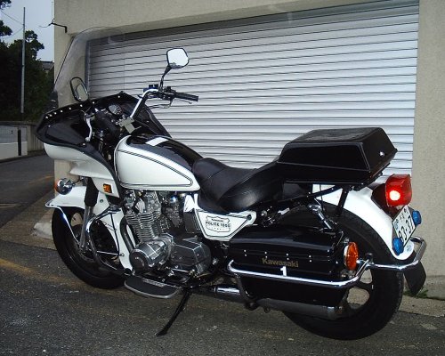 �r���������@���S