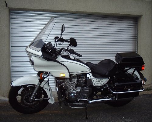 �r���������@���P