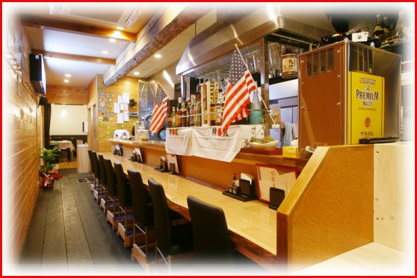 和メリカンダイナー神風　店内